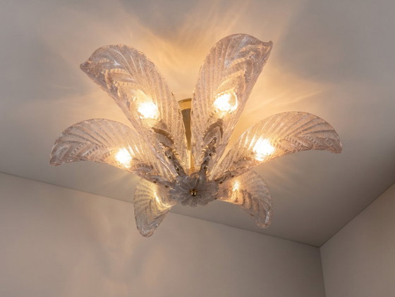 Grande lampadario a forma di foglia di palma in vetro di Murano Mazzega, stile Art Déco, Italia, anni '60. (photo 2 of 10)