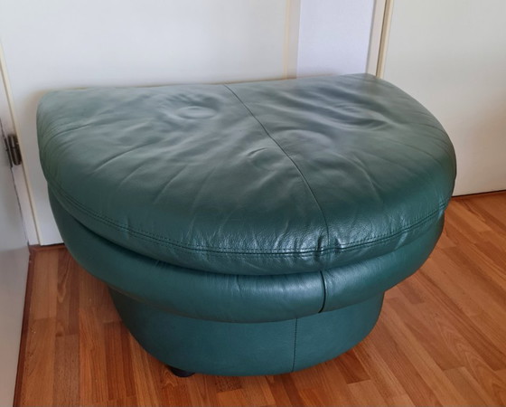 Image 1 of Pouf tabouret vert Space Age en cuir 3 couches semi-circulaire