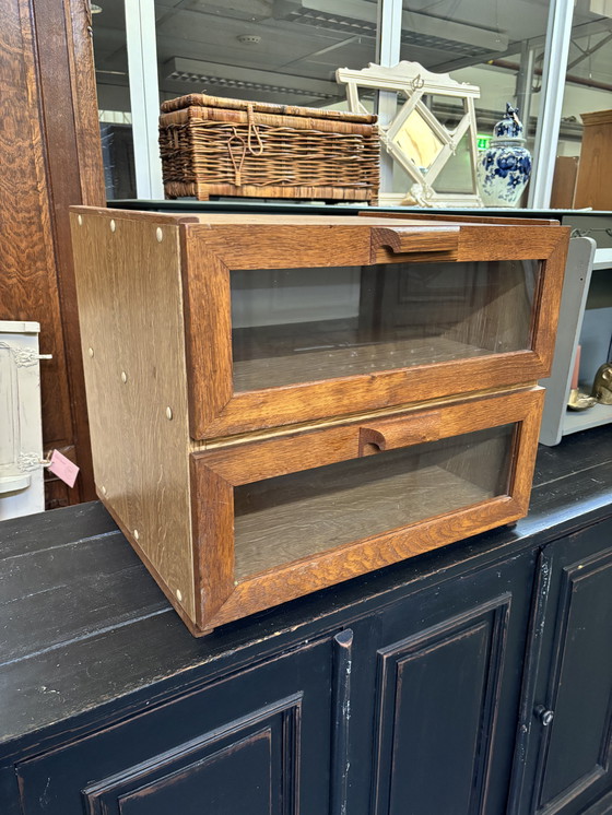 Image 1 of Armario antiguo con tapa