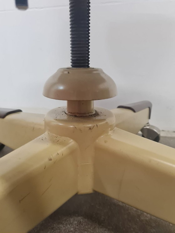 Image 1 of Sedia da ufficio girevole moderna di metà secolo di United Chair Co.