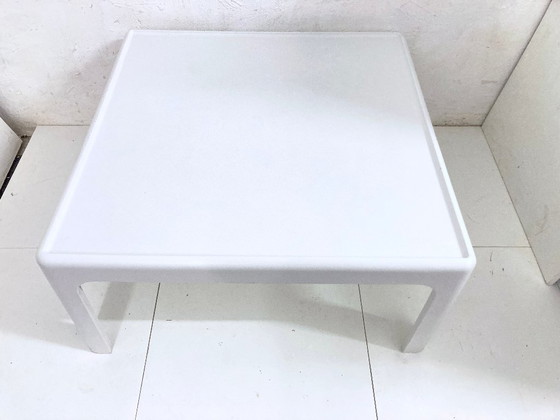 Image 1 of Tavolino da caffè Space Age in plastica bianca, design Peter Ghyczy Horn Collection