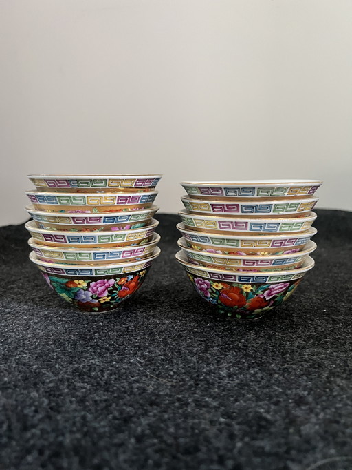 Chinese Mille Fleur Famille Rose vintage Antique Porcelain Bowls set of 12 