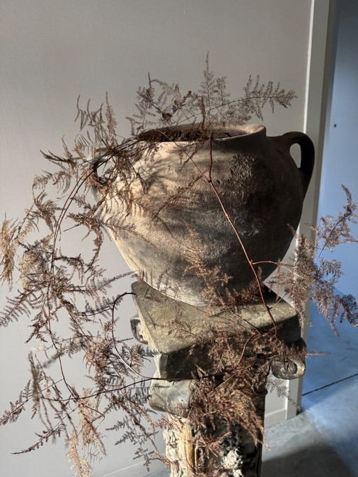 Antiker großer französischer Krug mit schöner Patina