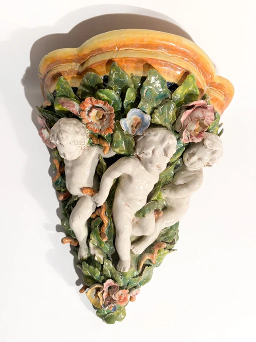Shelf Attributed to Minghetti Ceramics, Hand-crafted and Hand-painted in the 1800s – decoratieve objecten