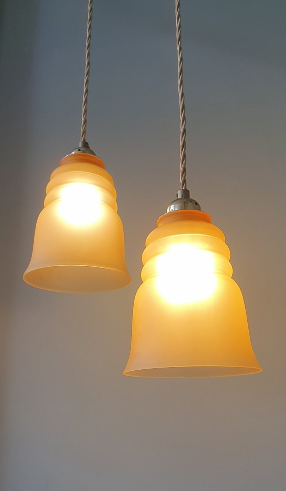 Image 1 of Set Vintage franse hanglampen in klokvorm - gekleurd glas.