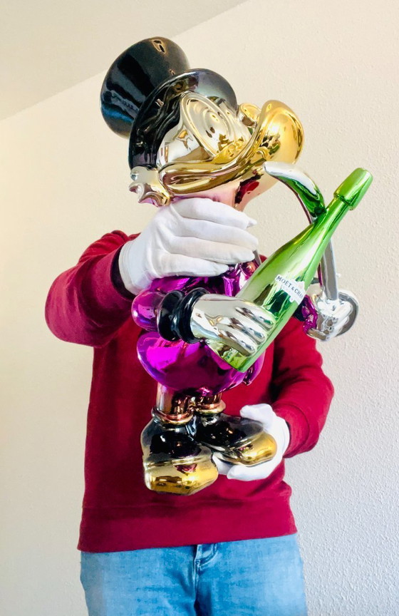 Image 1 of Scrooge McDuck Sculpture Pop Art Luxury Champagne Statue Moët & Chandon