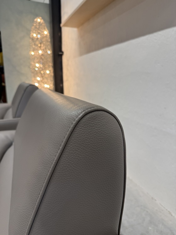 Image 1 of 2 Poltrone Leolux Felizia pelle grigia