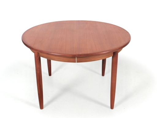 Scandinavian Extendable Teak Dining Table 4/8 Pers.