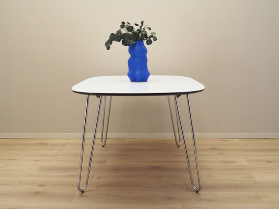 Image 1 of Tavolo bianco, design italiano, anni '90, produzione: Italia