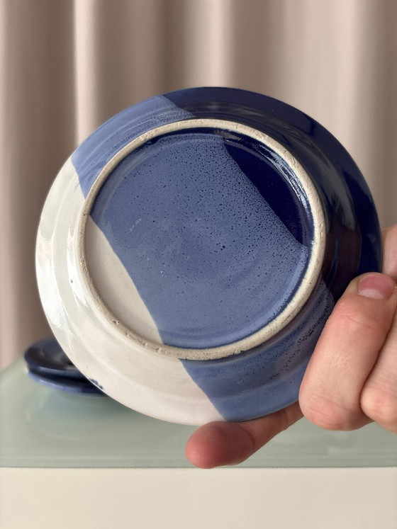 Lot de 4 Tasses et Soucoupes en Céramique d'Atelier Vintage – Émaillé Main Bleu & Blanc – Vaisselle, Ceramic (photo 6 of 13)