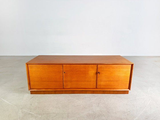 Image 1 of Originale WK Möbel Credenza di metà secolo in teak con cassettiera bassa