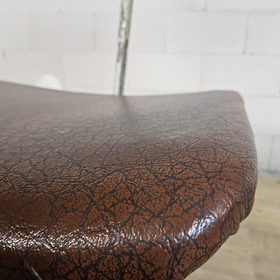 Image 1 of Sedia da ufficio industriale regolabile in Skai/metallo vintage (anni '40) sedia da scrivania industriale regolabile