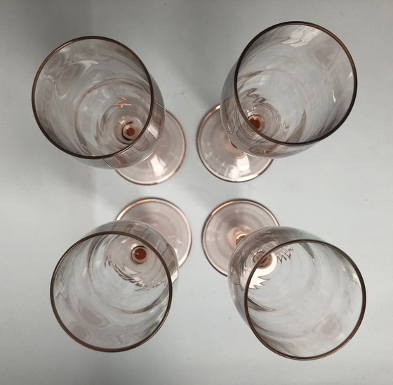 Image 1 of Juego de 4 copas de champán Luminarc rosa, modelo &quot;La flûte rosée&quot;