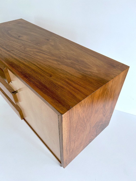 Image 1 of Credenza di metà secolo