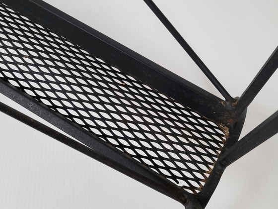 Image 1 of Tavolino laterale portariviste vintage anni '50 in ceramica e acciaio, anni '50, musica anni '50