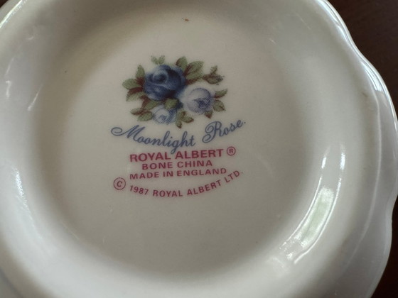 Image 1 of  Royal Albert Moonlight Rose servies