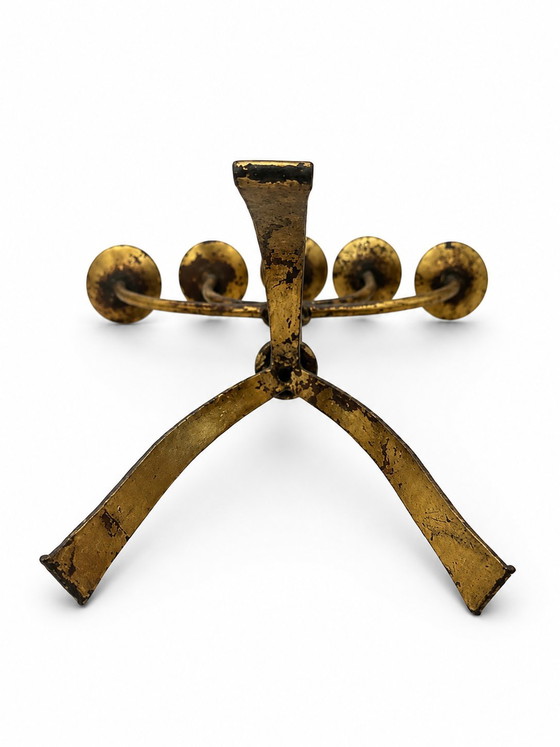 Image 1 of Grote brutalistische kandelaar met 5 armen uit het midden van de 20e eeuw, verguld ijzer (55 cm)