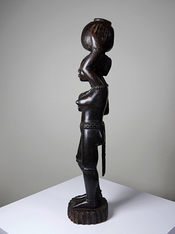 Image 1 of Statuetta africana vintage in legno intagliato, Africa occidentale, XX secolo