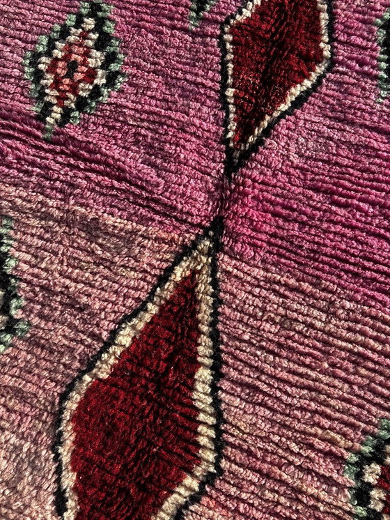 Image 1 of Roze Marokkaans Boujad-tapijt 160x250 cm, wollen tapijt – Tapijt voor moderne interieurs