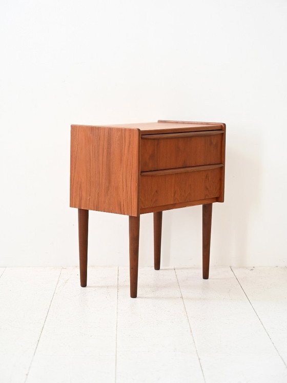 Image 1 of Vintage Deens teakhouten nachtkastje uit de jaren 60