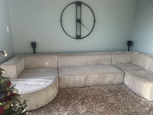 Sofa, swivel armchair, carpet