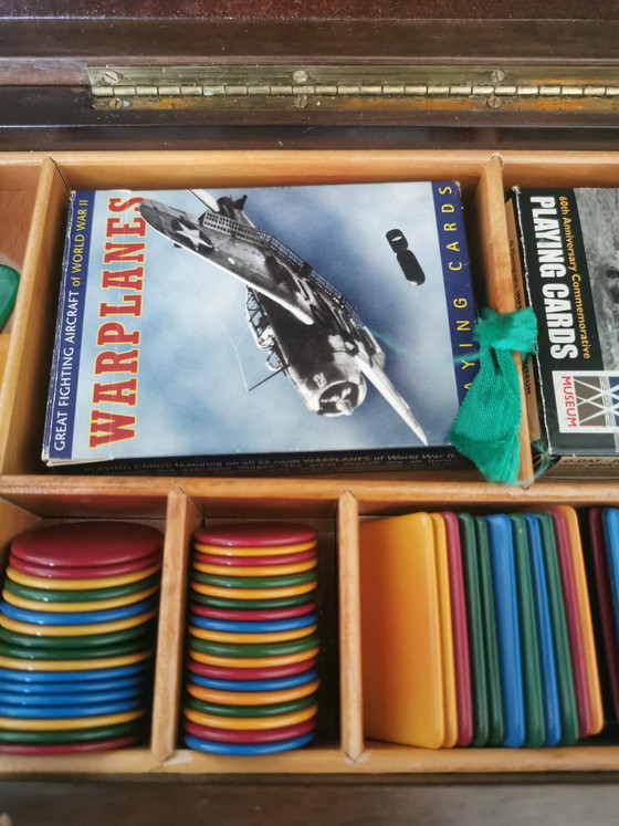 Image 1 of Set Giochi Vintage WWII - Scatola Legno + Carte Piatnik SIGILLATE - Ed. 50° Anniversario