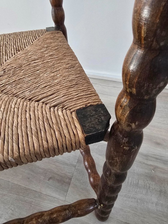 Image 1 of Vecchia e bellissima sedia angolare con pomello