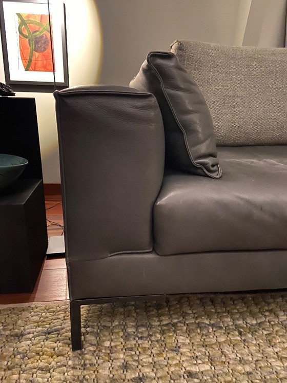 Image 1 of Design on Stock Bank Aikon Lounge