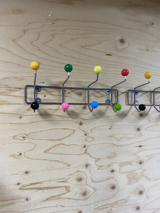 Image 1 of Appendiabiti retrò a forma di palla Appendiabiti retrò a forma di palla Appendiabiti Sputnik