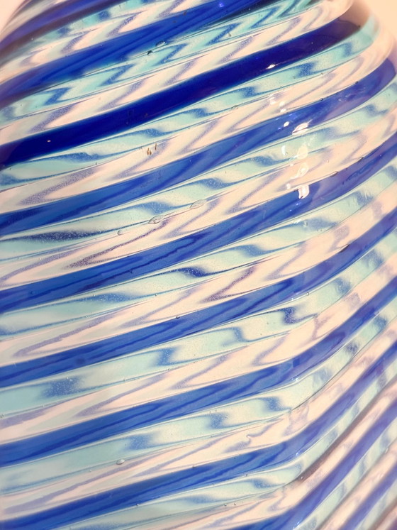 Bottiglia in vetro di Murano anni '70 con canework a spirale, Oggetti decorativi, Blu (foto 7 di 9)