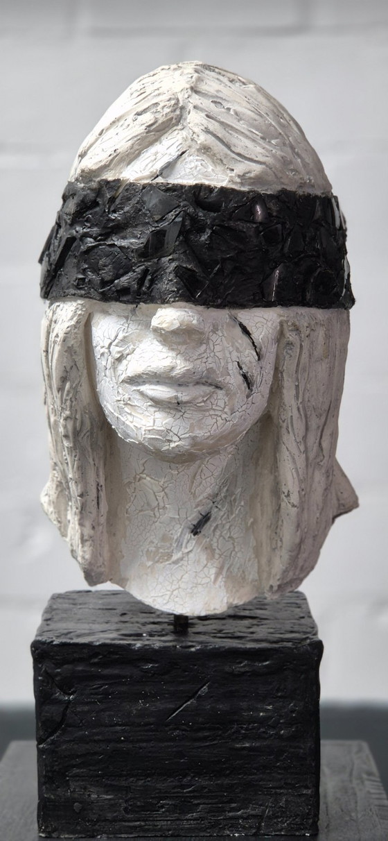Where Looking Stops - Unique Handmade Sculpture – Other (photo 7 of 13)