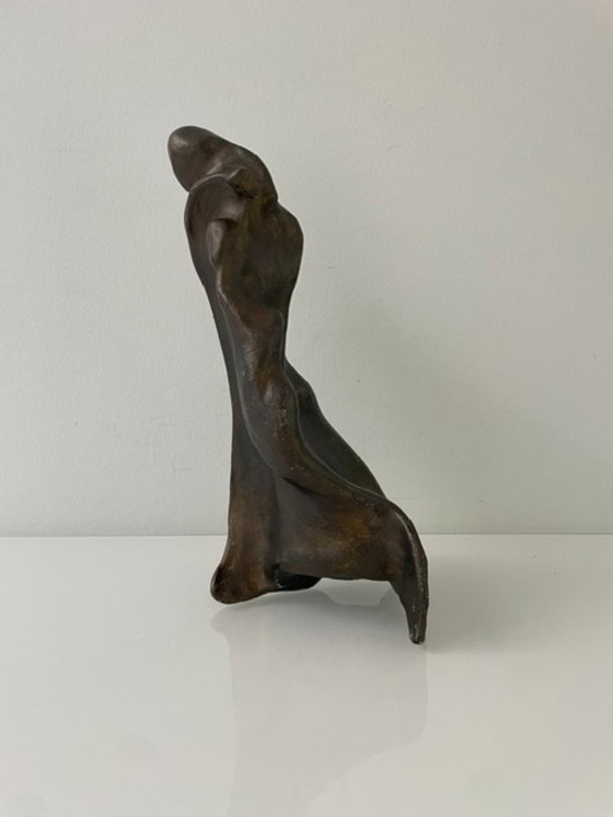 Image 1 of Expressieve sculptuur figuur in de wind - futuristisch