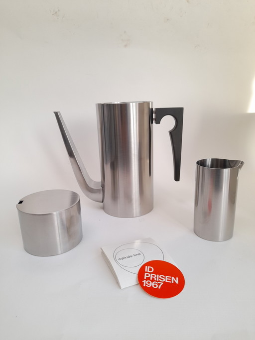 New Cylinda coffee set Arne Jacobsen for Stelton – tafelaccessoires, Metal