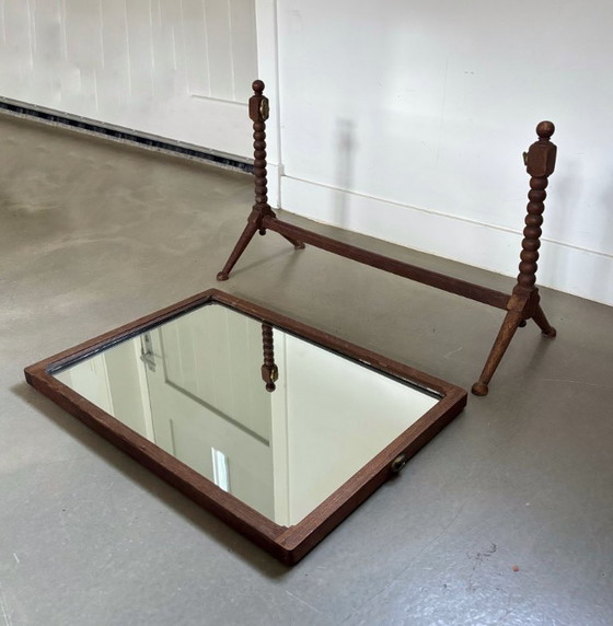 Image 1 of Antieke houten tafelspiegel, klosdetails, 1e kwart 20e eeuw