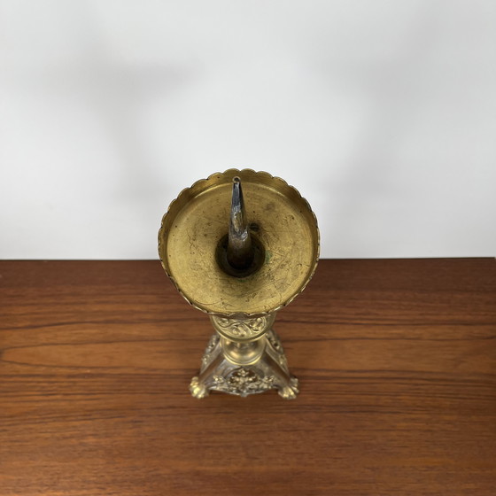Image 1 of Antike gotische Bronze religiöse Kerzenleuchter