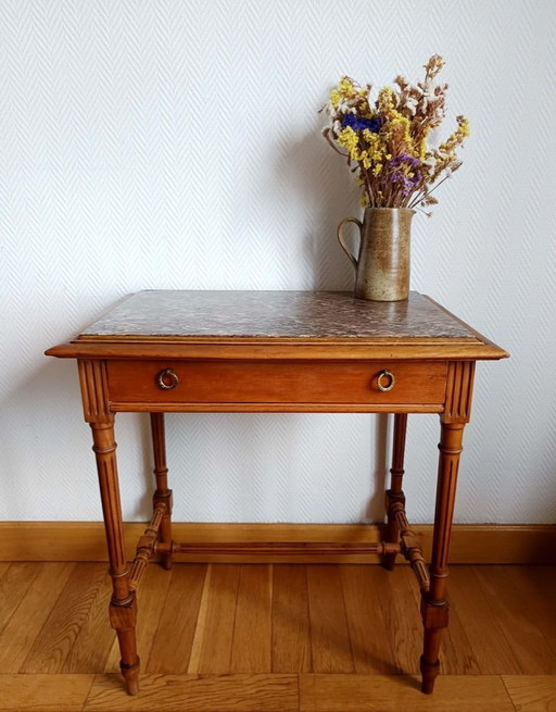 Mesa de centro de mármol estilo Luis XVI