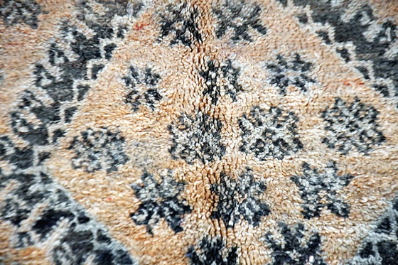 Image 1 of Tapis vintage Zemmour - 307 x 187 cm | Beige & Black