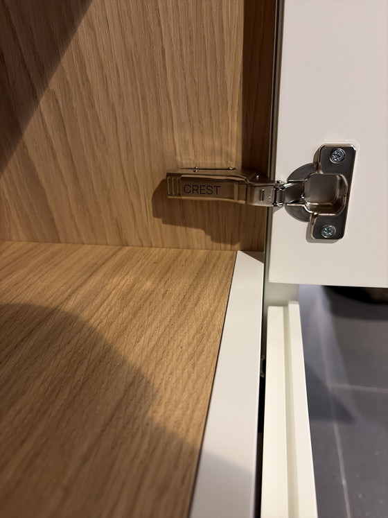 Image 1 of Karat “by Crest” Hoge kast