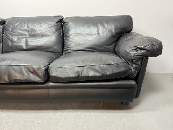 Image 1 of Sofá de cuero negro de alta calidad de 3" 'Poppy' de Poltrona Frau, de mediados de siglo, década de 1970.