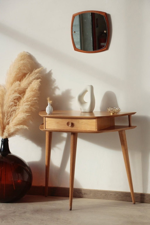 Massief eikenhouten consoletafel met driepootframe – Vintage & gerestaureerd