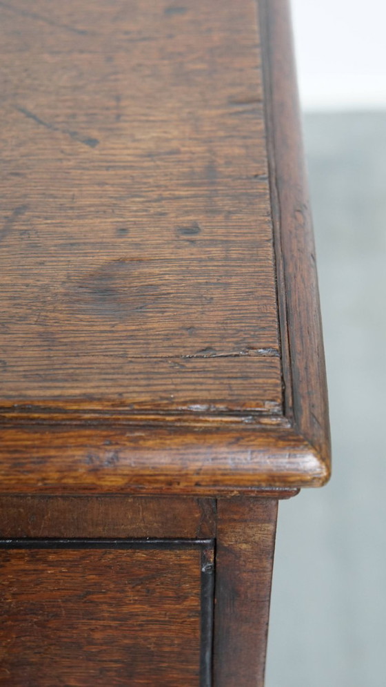 Image 1 of Cómoda baja clásica inglesa antigua / cómoda sobre cómoda