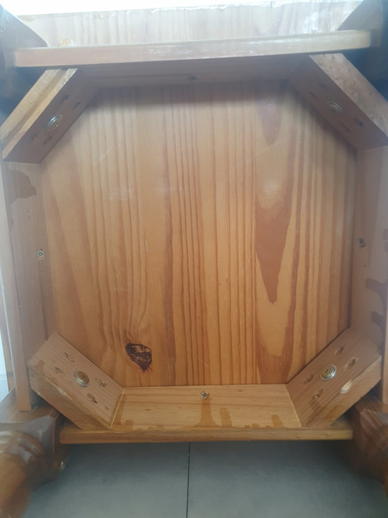 Mesa auxiliar de madera robusta – Mesas auxiliares, Wood (photo 8 of 9)