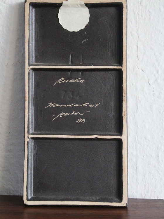 Image 1 of Tableau mural en céramique Ruscha, 2 grues dans des roseaux, fait main, signé au dos, années 1960