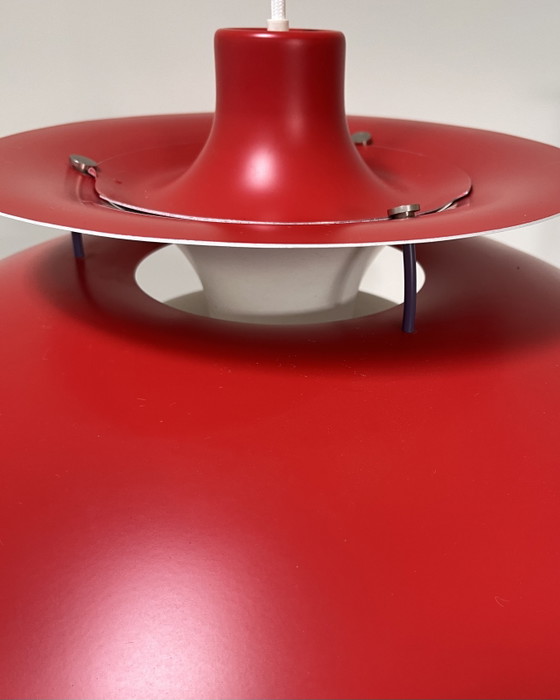 Lampada a sospensione iconica rossa Louis Poulsen PH 5 – Lampade a sospensione, Metal (photo 7 of 13)
