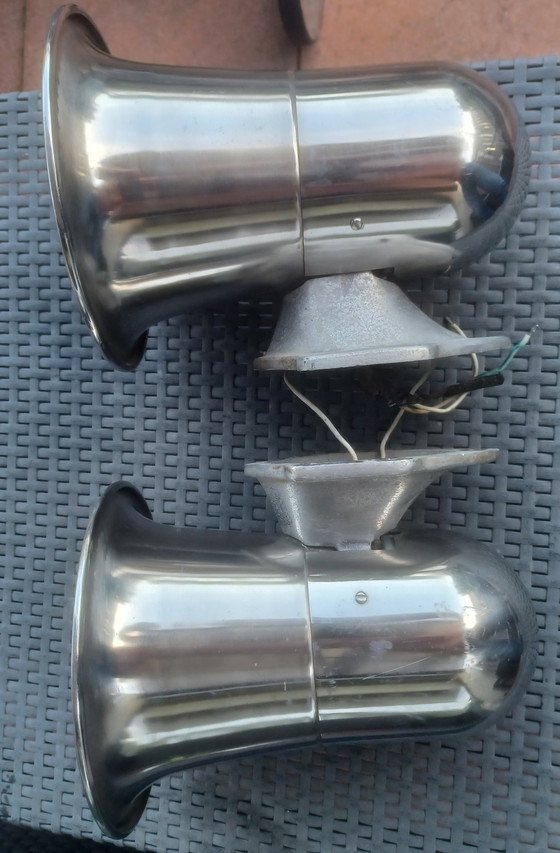 Image 1 of 2 haut-parleurs Whelen Sirene vintage en acier inoxydable de 100 W