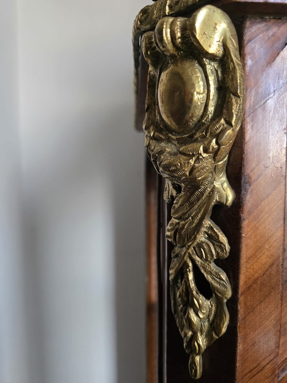 Louis XV Vitrinekast – Vitrinekasten, Glass, Velvet (photo 5 of 13)