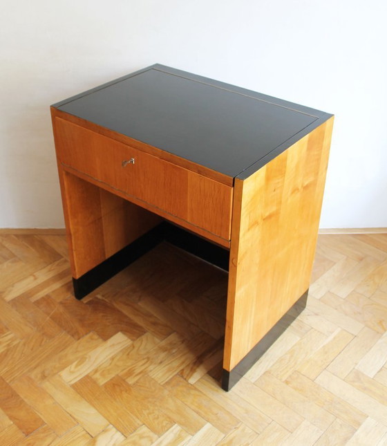 Image 1 of Coiffeuse moderniste des années 1950 avec miroir réglable caché