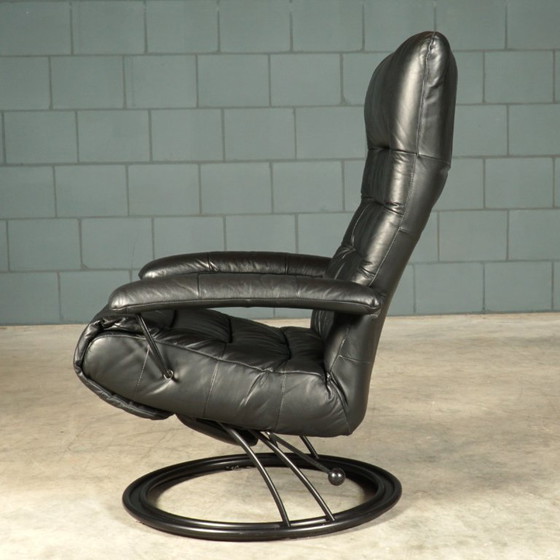 Vintage Swivel Armchair with Footrest – Recliner – 1980s – Metal, Leather (photo 6 of 17)