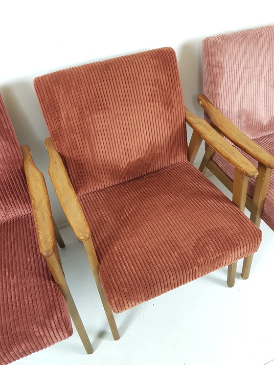 Image 1 of Set van 4 vintage fauteuils roze tinten nieuw gestoffeerd