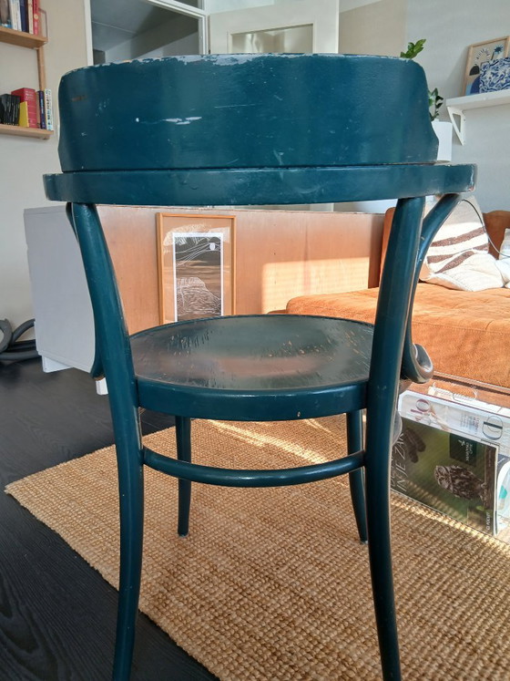 Zwei Thonet Stühle., Esszimmerstühle, Holz, Grün (Foto 6 von 17)